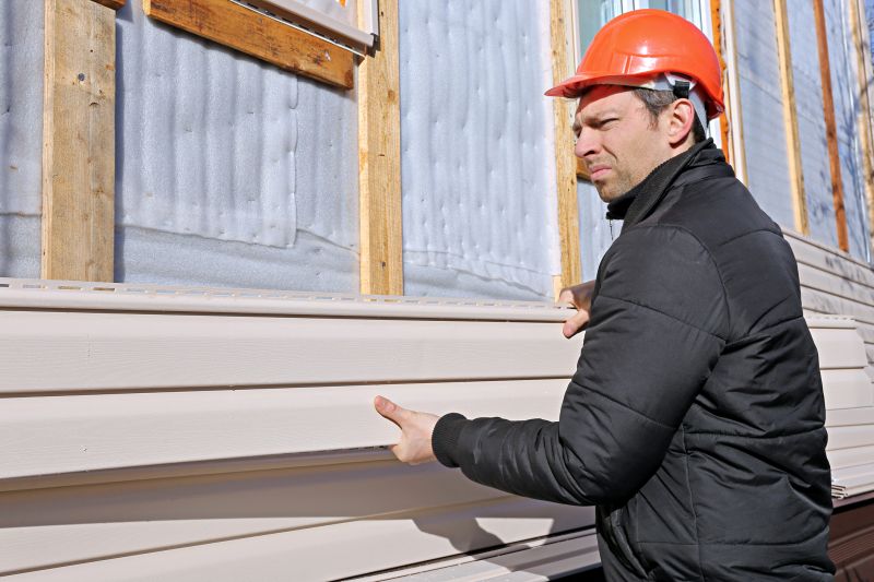 When to Hire for Siding Services